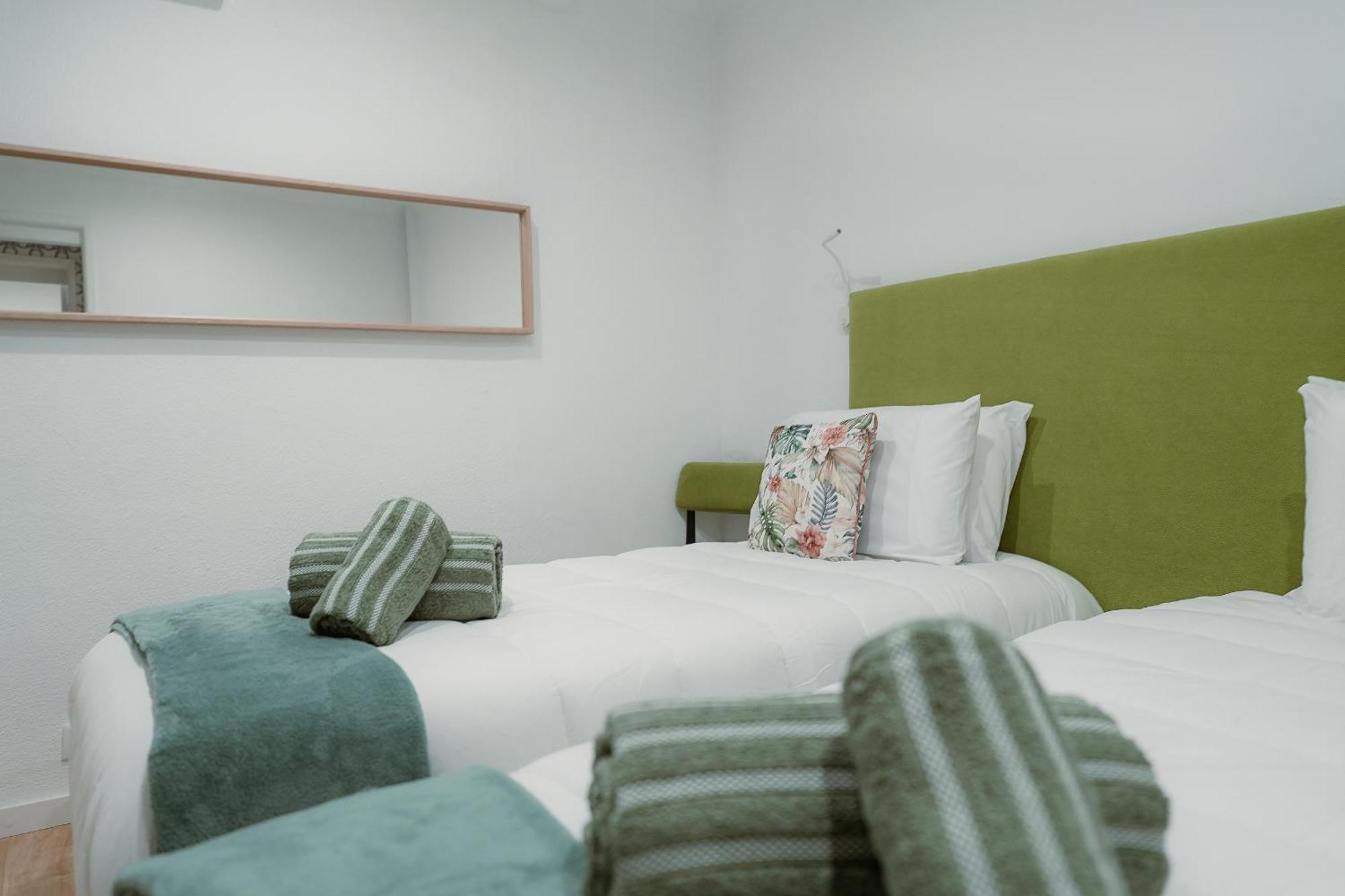 Douro Garden & Rooftop - Authentic Portuguese Guesthouse Vila Nova de Gaia Esterno foto