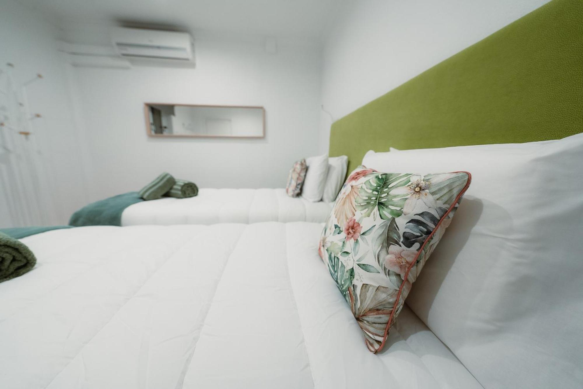 Douro Garden & Rooftop - Authentic Portuguese Guesthouse Vila Nova de Gaia Esterno foto